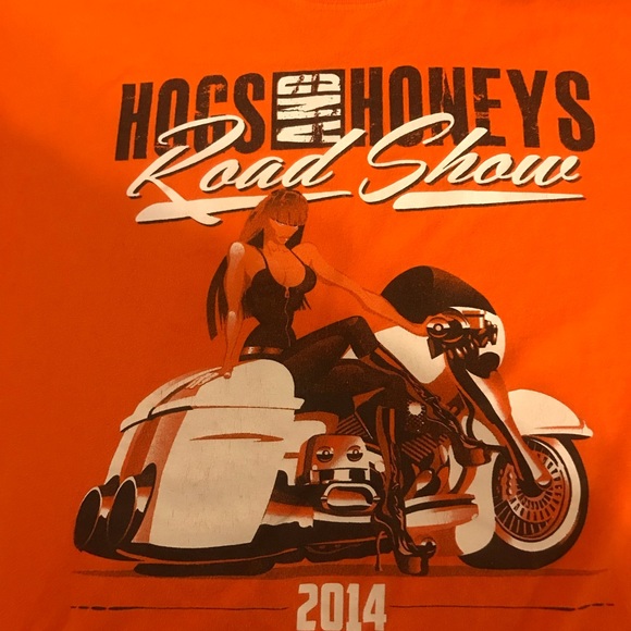 Hogs and Honey Tee - Picture 2 of 5